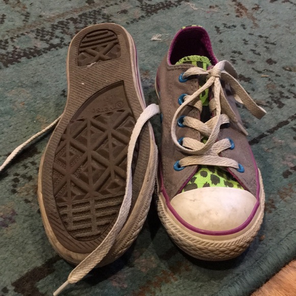 Girls converse - Picture 3 of 3